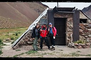 04 Guide Agustin Aramayo, Inka Expediciones Staff Carla And Jerome Ryan At Punta de Vacas 2434m Starting The Trek To Aconcagua Plaza Argentina Base Camp